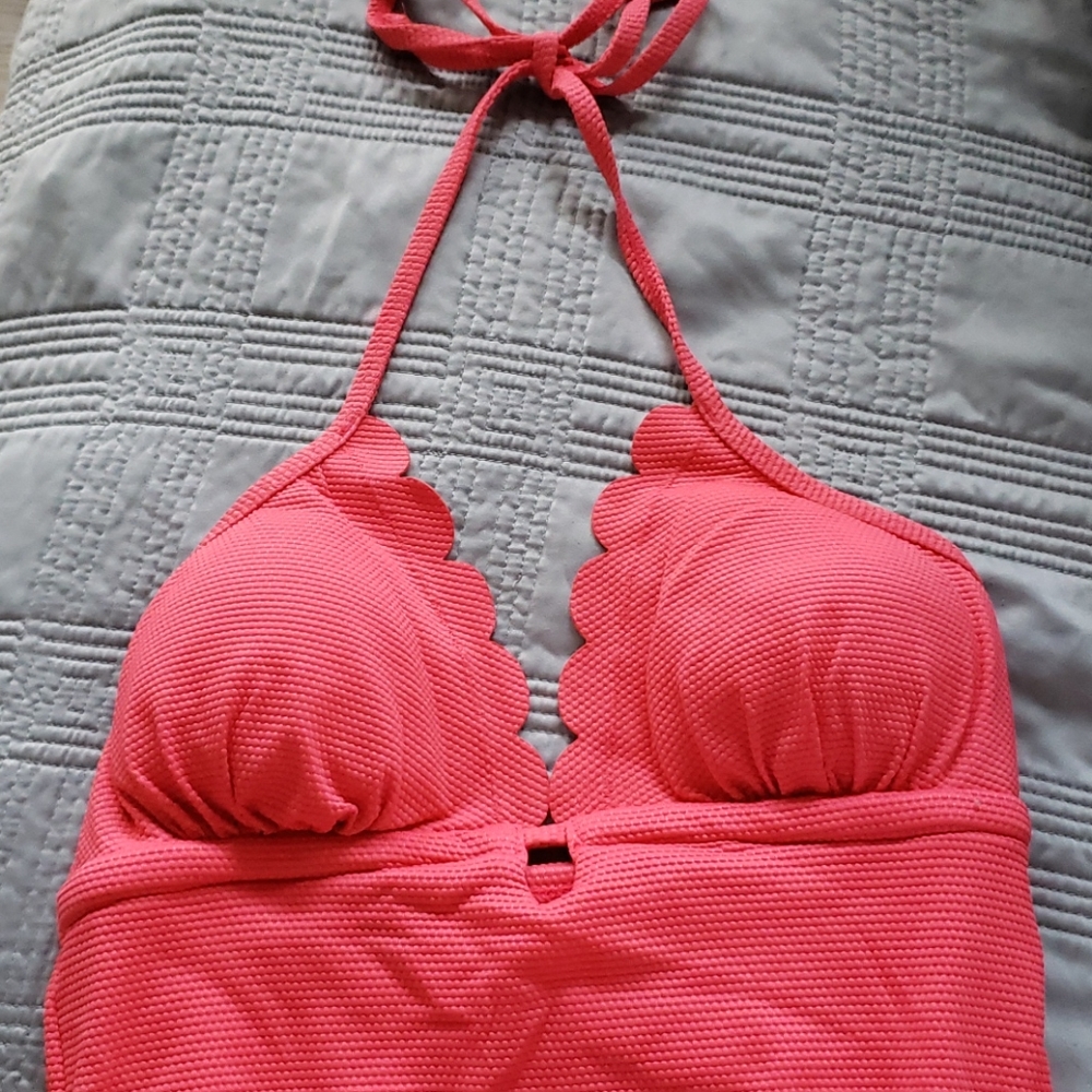 Bathing suit - Picture 2 of 4